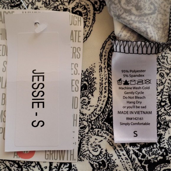 LULAROE! S- CAROLINE CARDIGAN & S- JESSIE DRESS - Picture 7 of 8